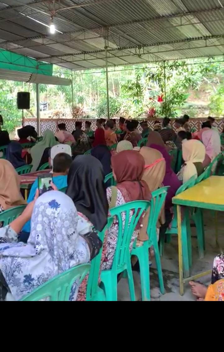 Masyarakat Padukuhan Anjir Hadiri Kegiatan Syawalan Padukuhan